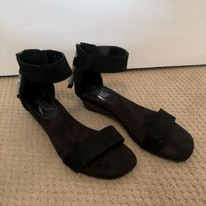 Women's Aerosoles black sandals